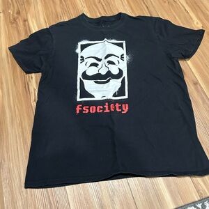 Mr. Robot Graphic Tee Size Large